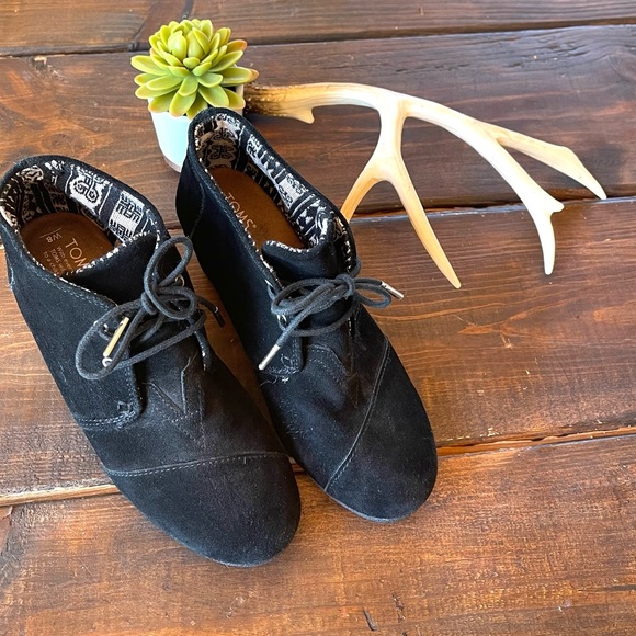 Tom’s wedge bootie - Picture 2 of 3